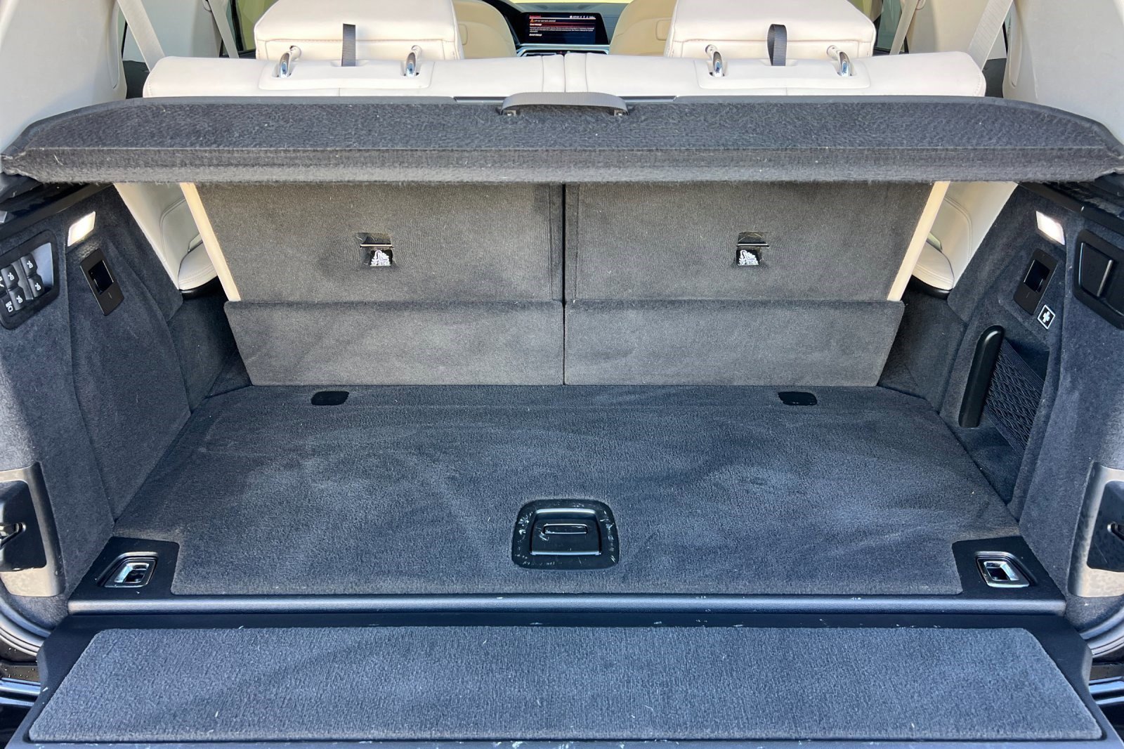 Used 2020 BMW X7 xDrive40i w/ Premium Package image 35