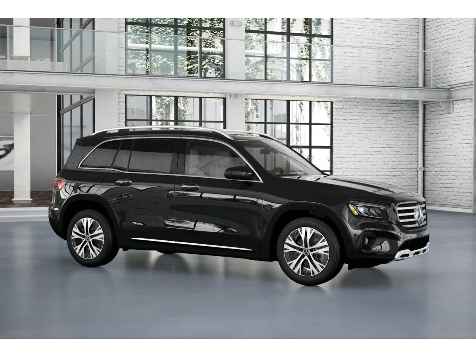 Used 2026 Mercedes-Benz GLB 250 4MATIC image 13