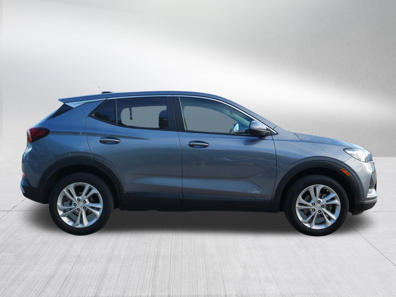 Used 2022 Buick Encore GX Preferred w/ Cold Weather Comfort Package AWD/4WD image 8