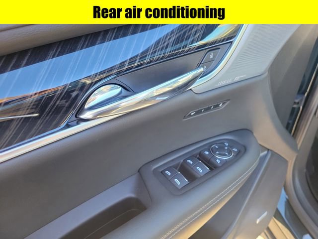 Used 2025 Cadillac XT6 Premium Luxury w/ Technology Package image 25