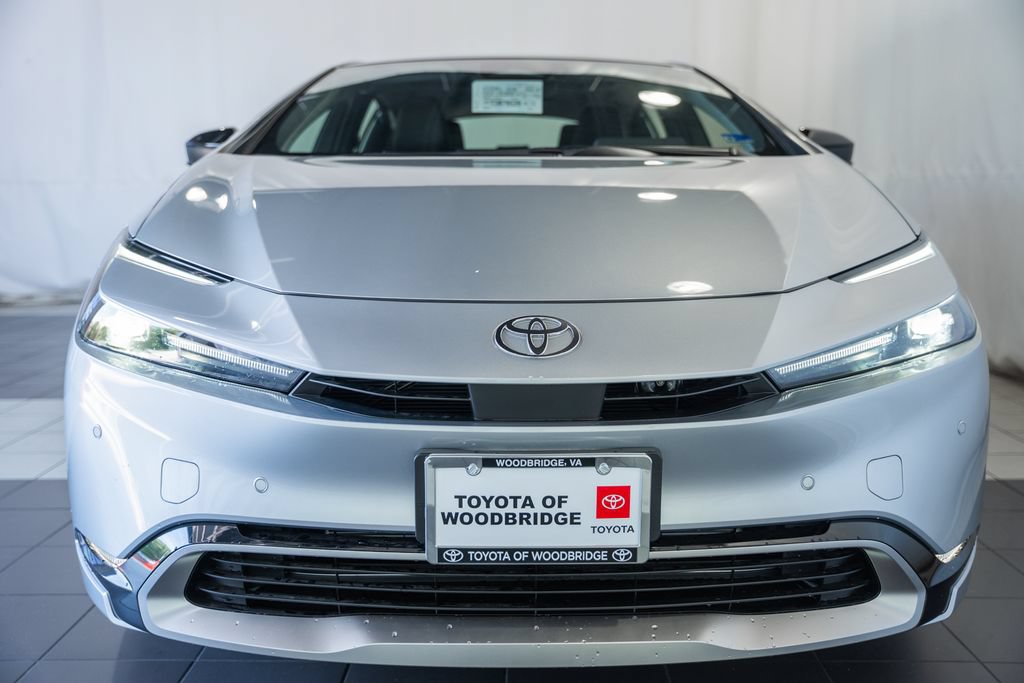 New 2026 Toyota Prius Plug-In Hybrid FWD image 2