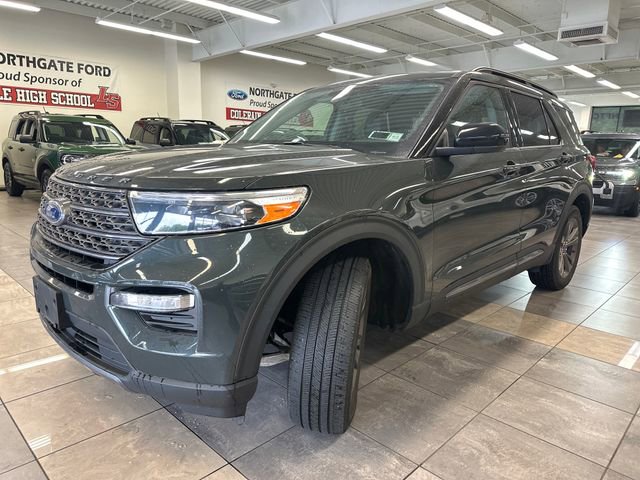 Used 2023 Ford Explorer XLT w/ Equipment Group 202A AWD/4WD image 15