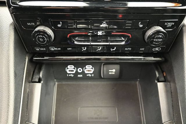 Used 2025 Jeep Grand Cherokee Altitude AWD/4WD image 26