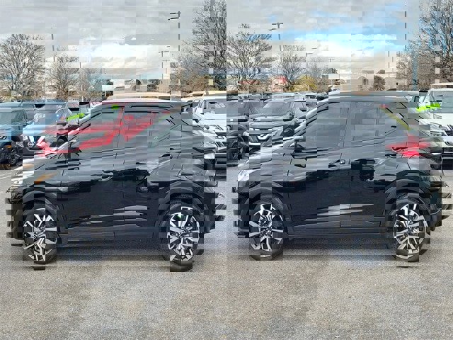 Certified 2024 Nissan Kicks SV image 7