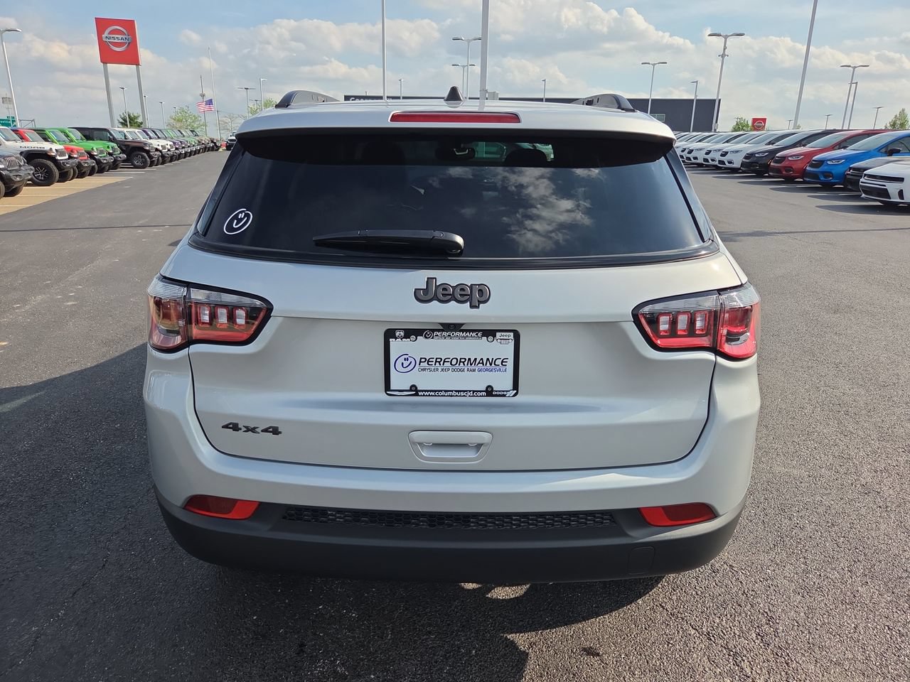 New 2026 Jeep Compass Latitude w/ Sun and Sound Group AWD/4WD image 6