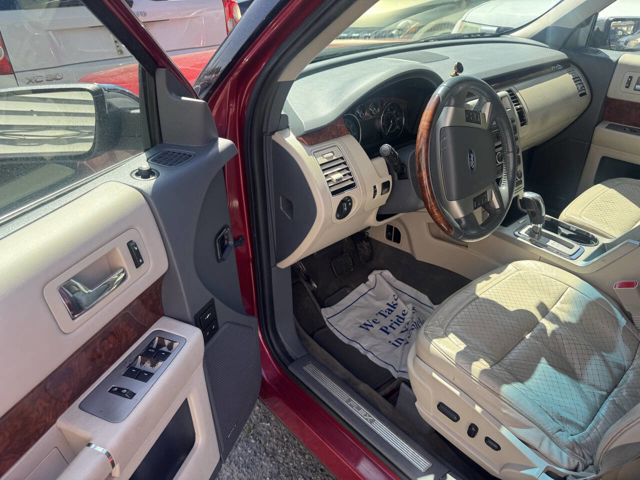 Used 2009 Ford Flex Limited image 9