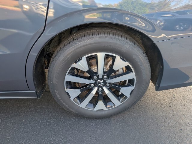Used 2025 Honda Odyssey EX-L image 19