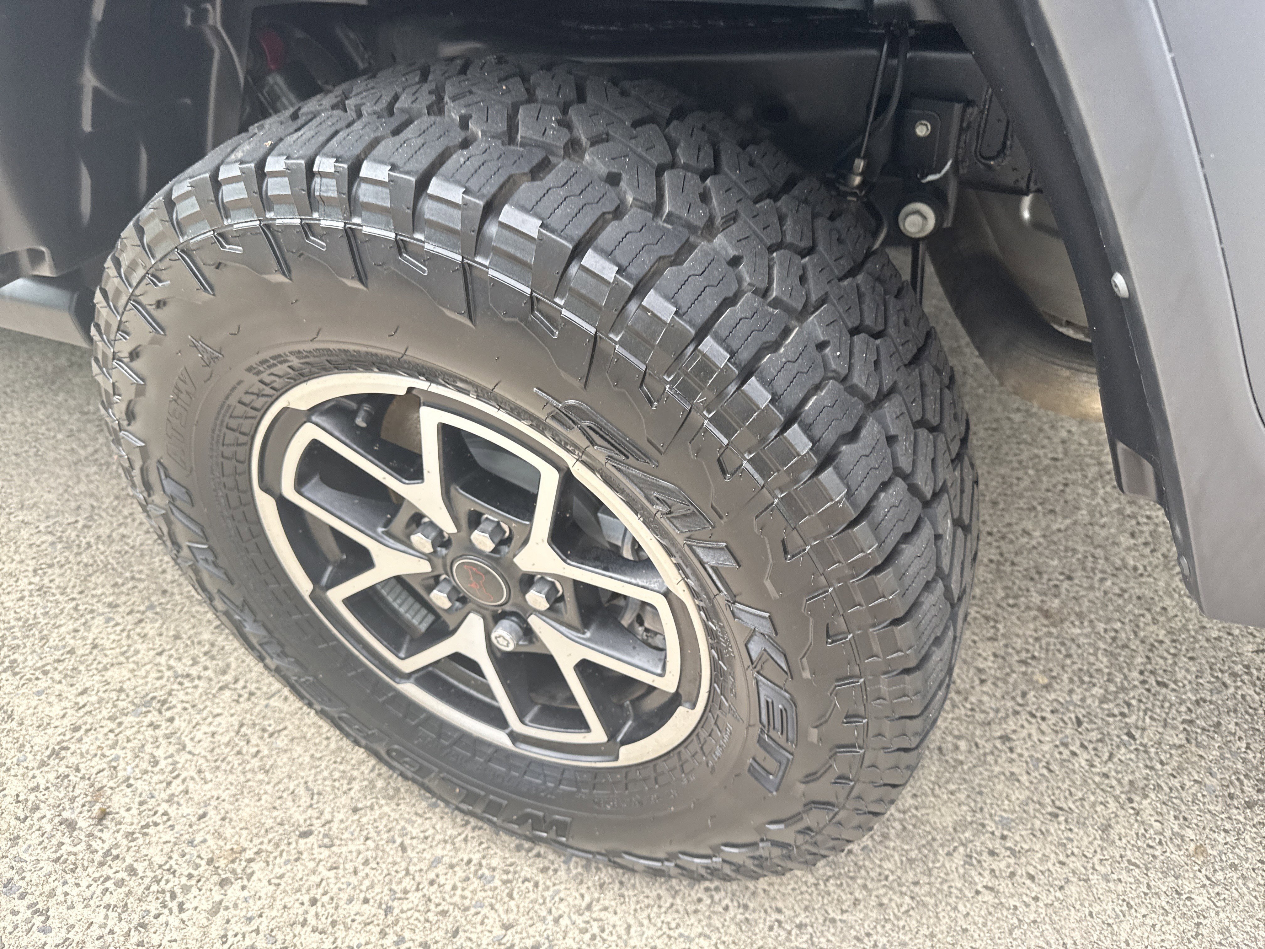 Used 2024 Jeep Gladiator Rubicon image 21