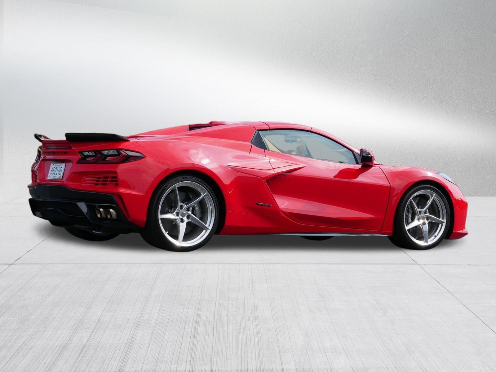 Used 2025 Chevrolet Corvette E-Ray AWD/4WD image 6