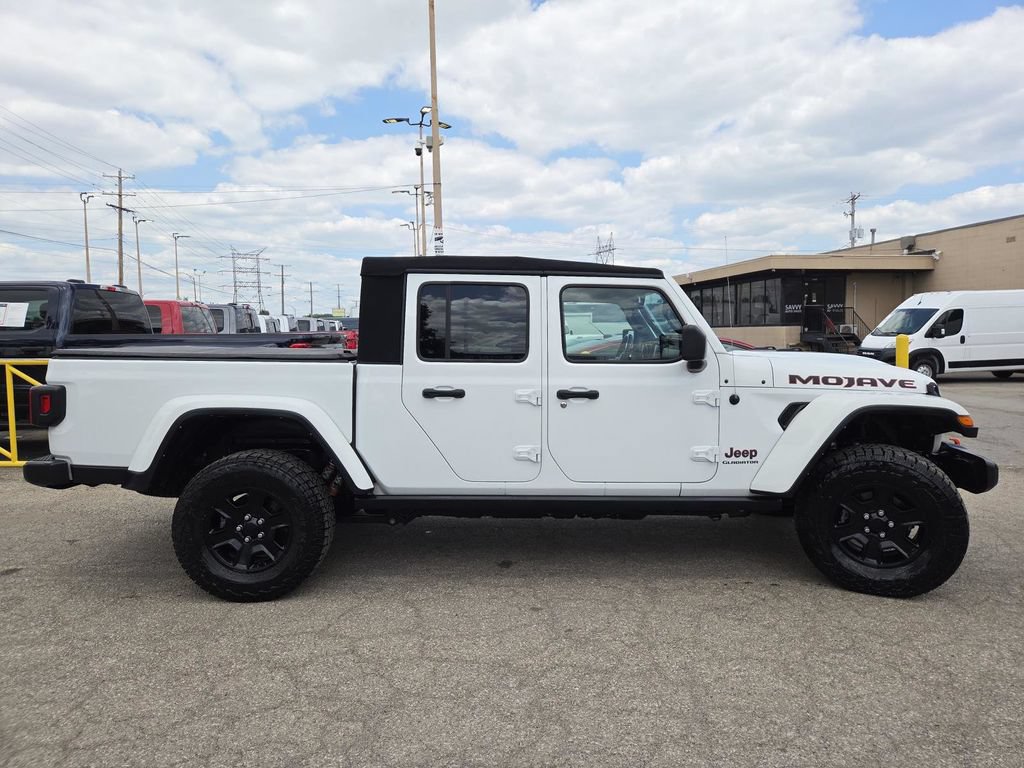 Used 2022 Jeep Gladiator Mojave w/ Cold Weather Group AWD/4WD image 17