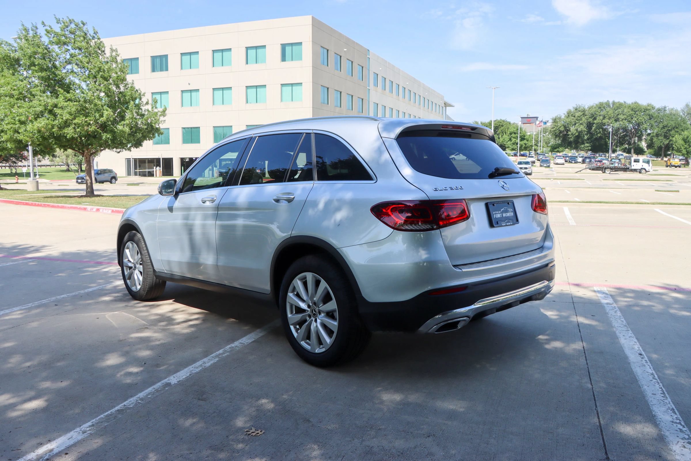 Used 2020 Mercedes-Benz GLC 300 image 5