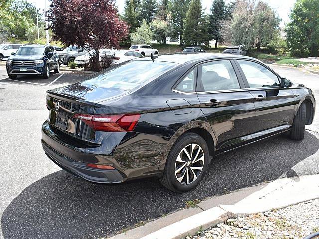 Used 2023 Volkswagen Jetta S image 6