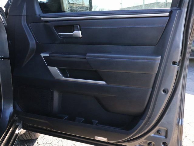 Used 2023 Toyota Tundra Platinum w/ Advanced Package image 10