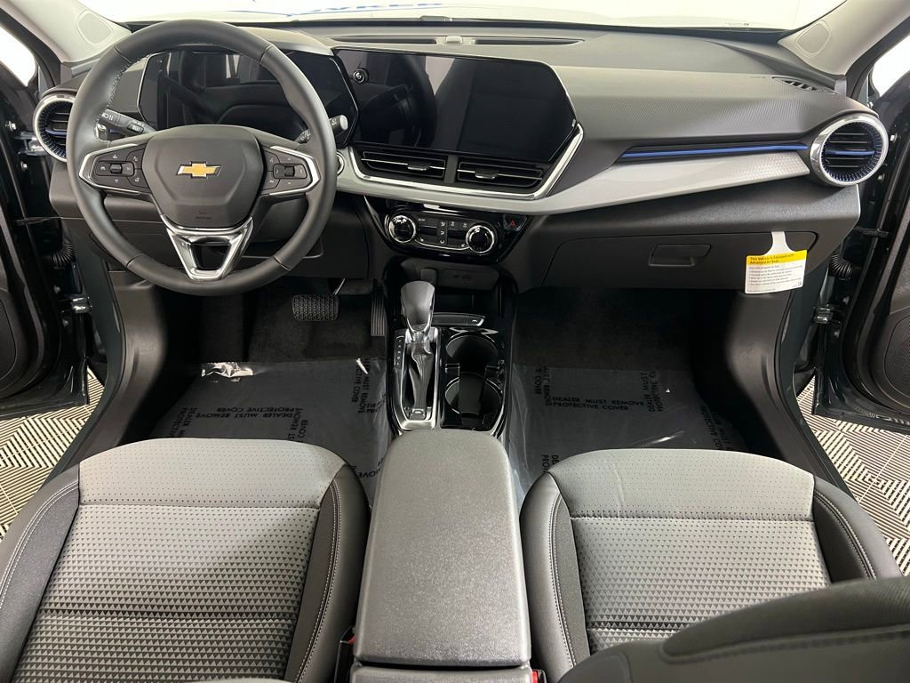 New 2026 Chevrolet Trax LT w/ LT Convenience Package FWD image 9