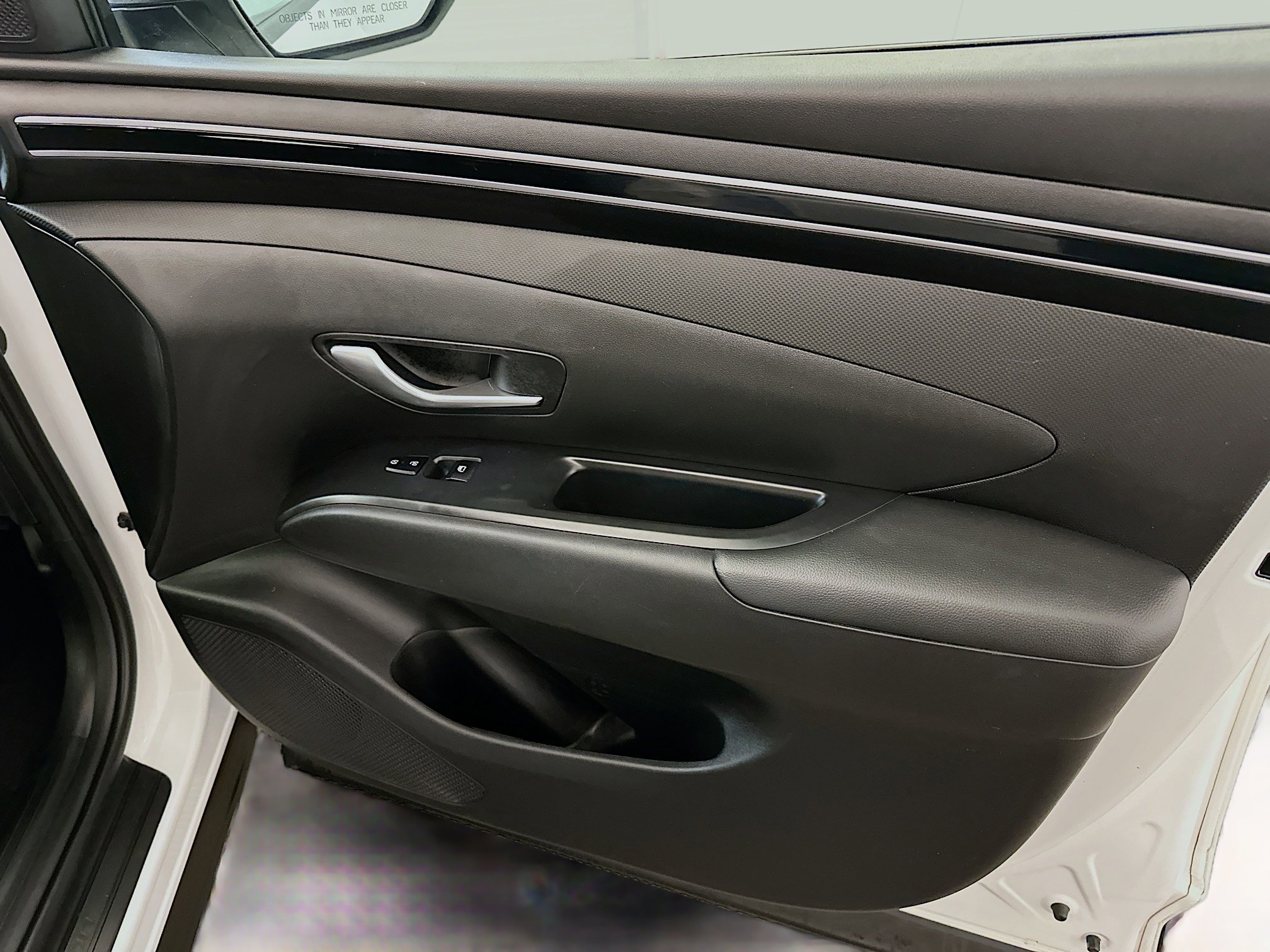 Used 2023 Hyundai Tucson SE image 32