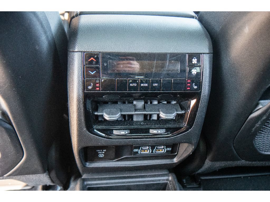 Used 2023 Jeep Grand Cherokee L Limited w/ Luxury Tech Group II AWD/4WD image 20