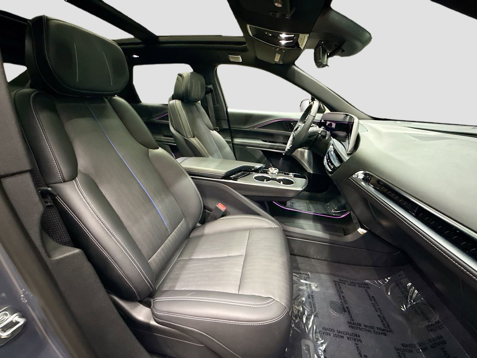 Used 2026 Cadillac Lyriq Premium Luxury AWD/4WD image 32