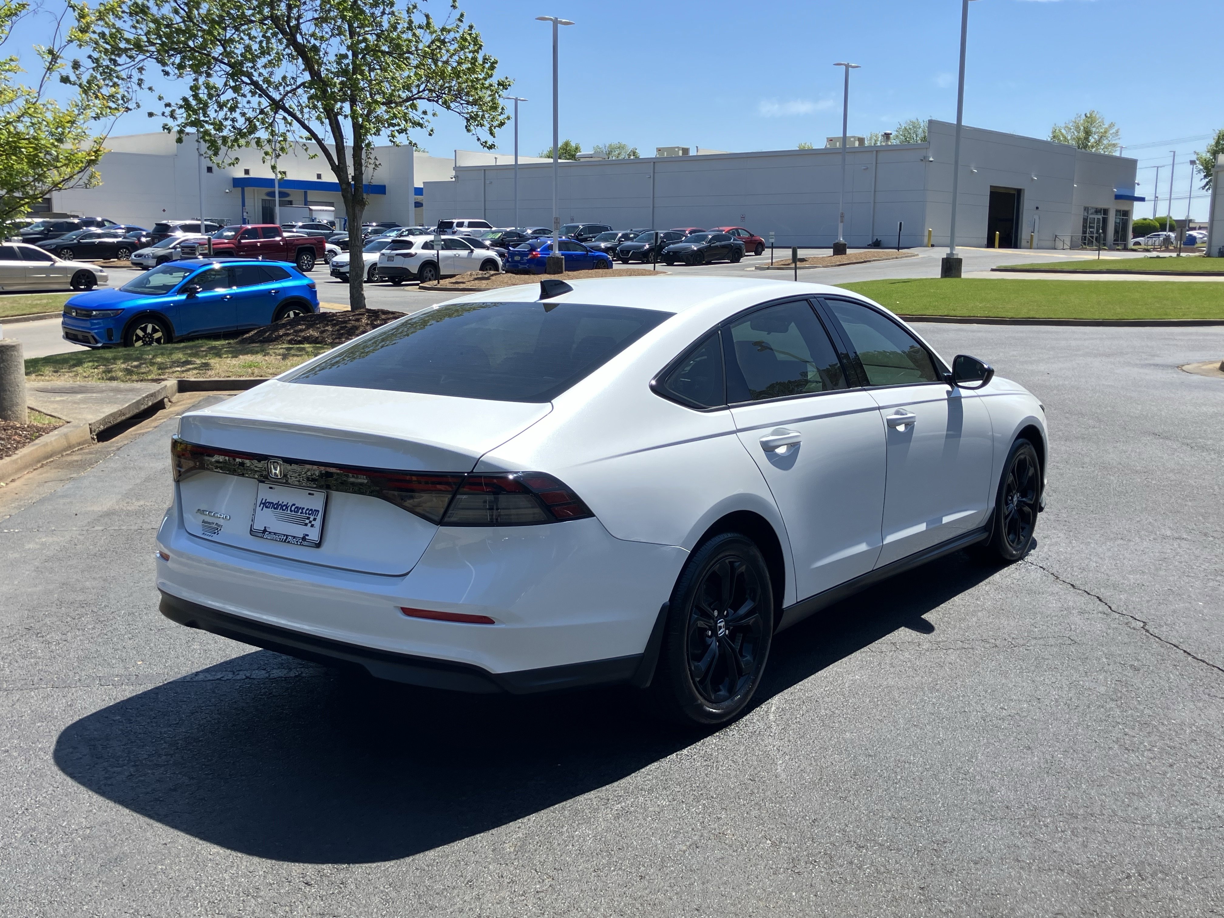 Used 2025 Honda Accord SE image 10