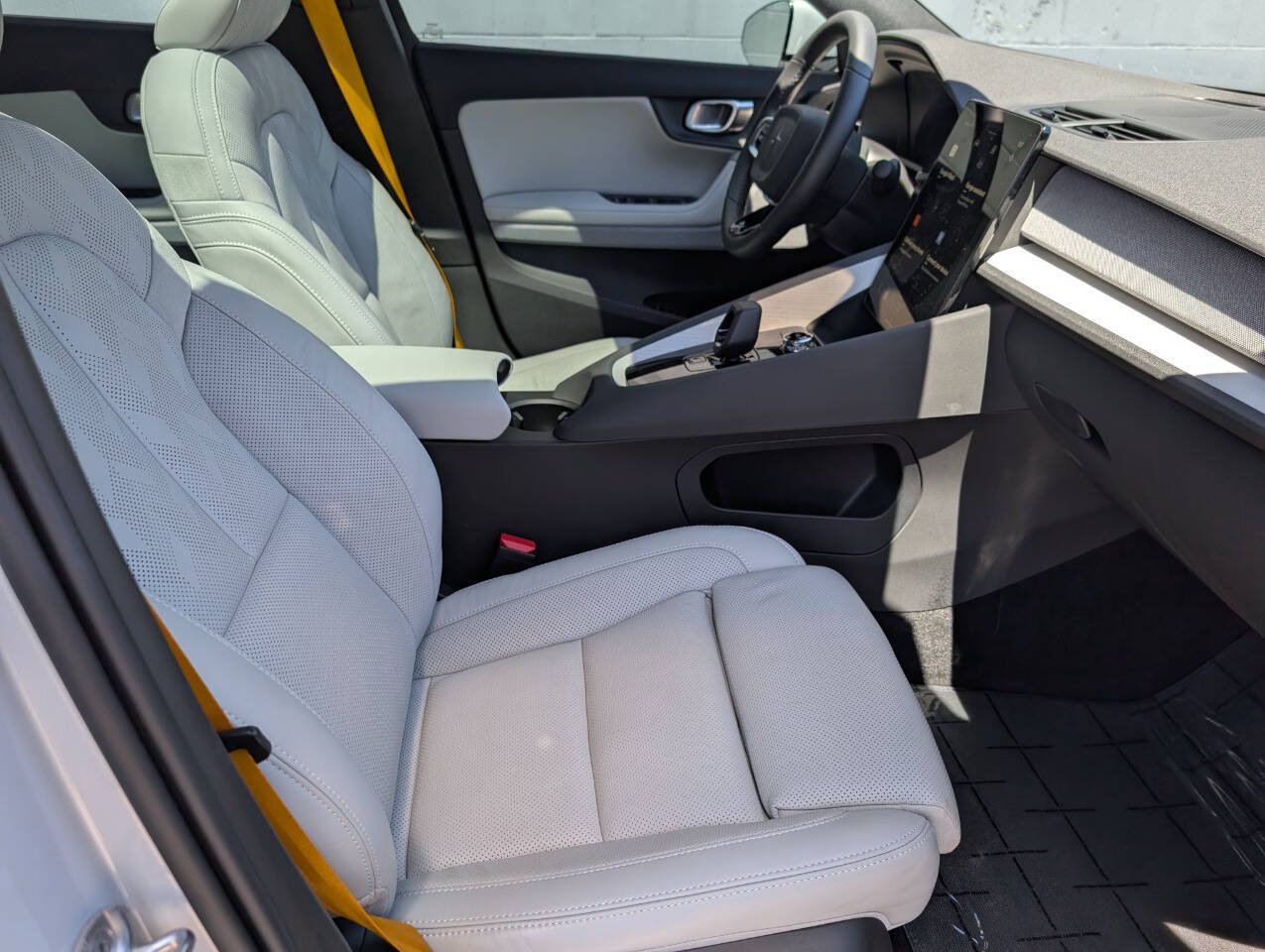 Used 2023 Polestar Polestar 2 w/ Pilot Pack AWD/4WD image 8