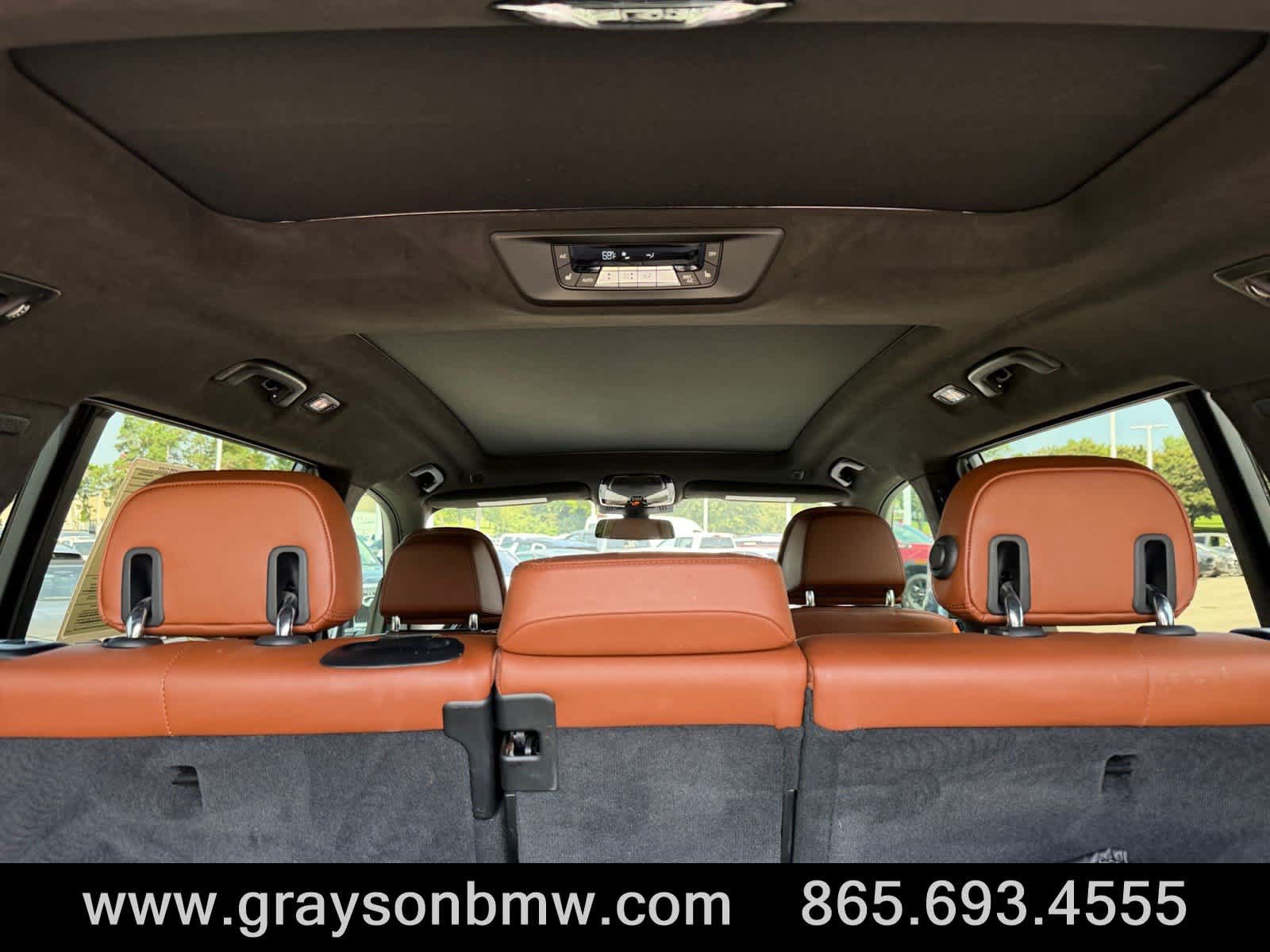 Used 2022 BMW X7 M50i AWD/4WD image 19