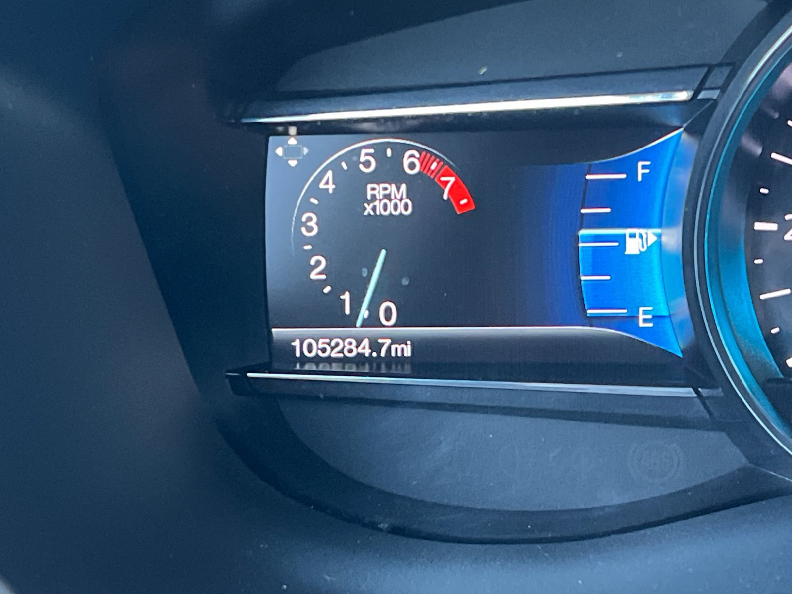Used 2017 Ford Explorer XLT w/ Equipment Group 202A FWD image 27