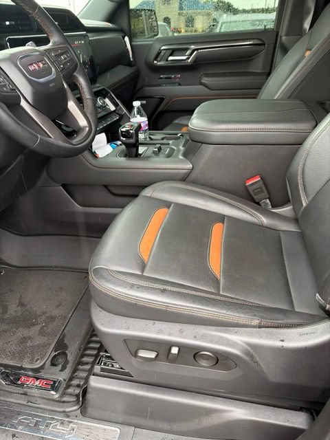 Used 2024 GMC Sierra 1500 AT4 w/ Technology Package AWD/4WD image 6