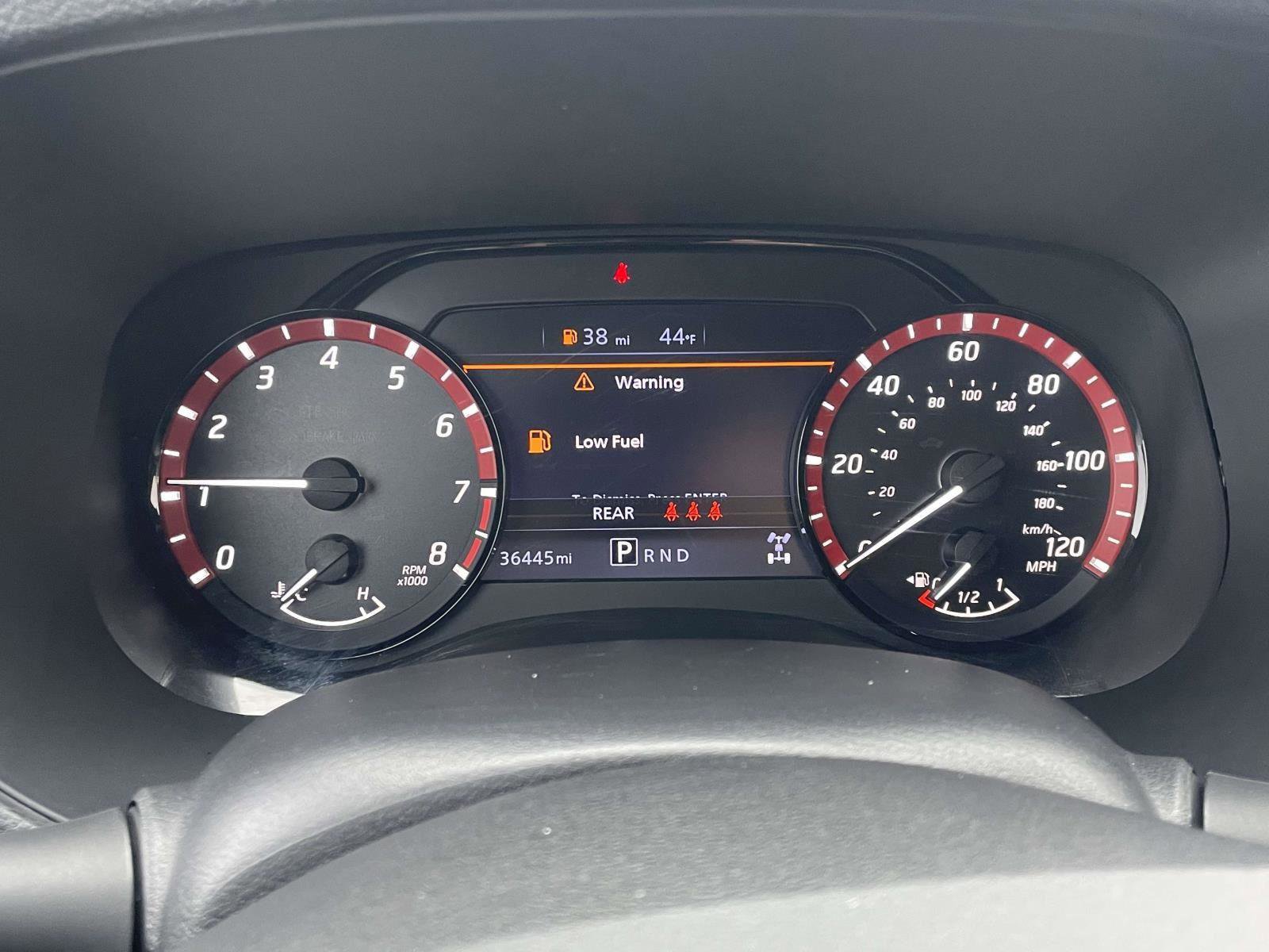 Used 2024 Nissan Frontier PRO-4X image 15