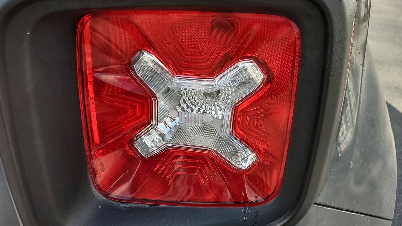 Used 2020 Jeep Renegade Sport w/ Sport Appearance Group FWD image 37