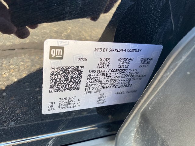 Certified 2025 Chevrolet Trax RS w/ Sunroof Package FWD image 28