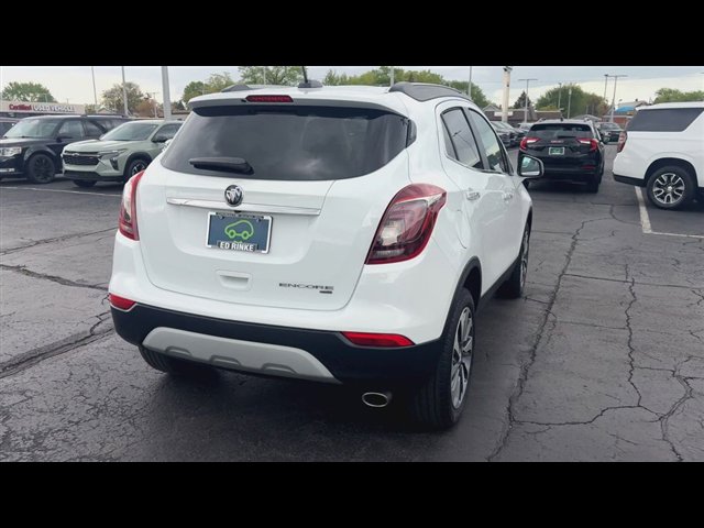 Certified 2022 Buick Encore Preferred AWD/4WD image 8
