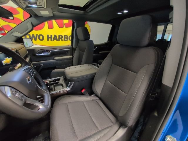 New 2026 Chevrolet Silverado 1500 RST w/ Dark Appearance Package image 15