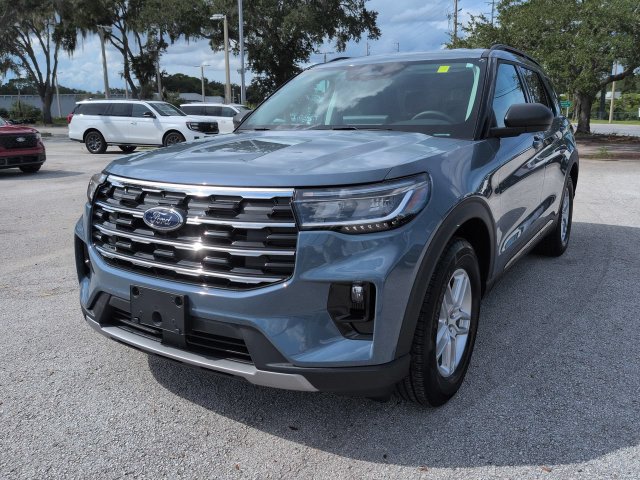New 2026 Ford Explorer Active w/ Active Comfort Package RWD image 9