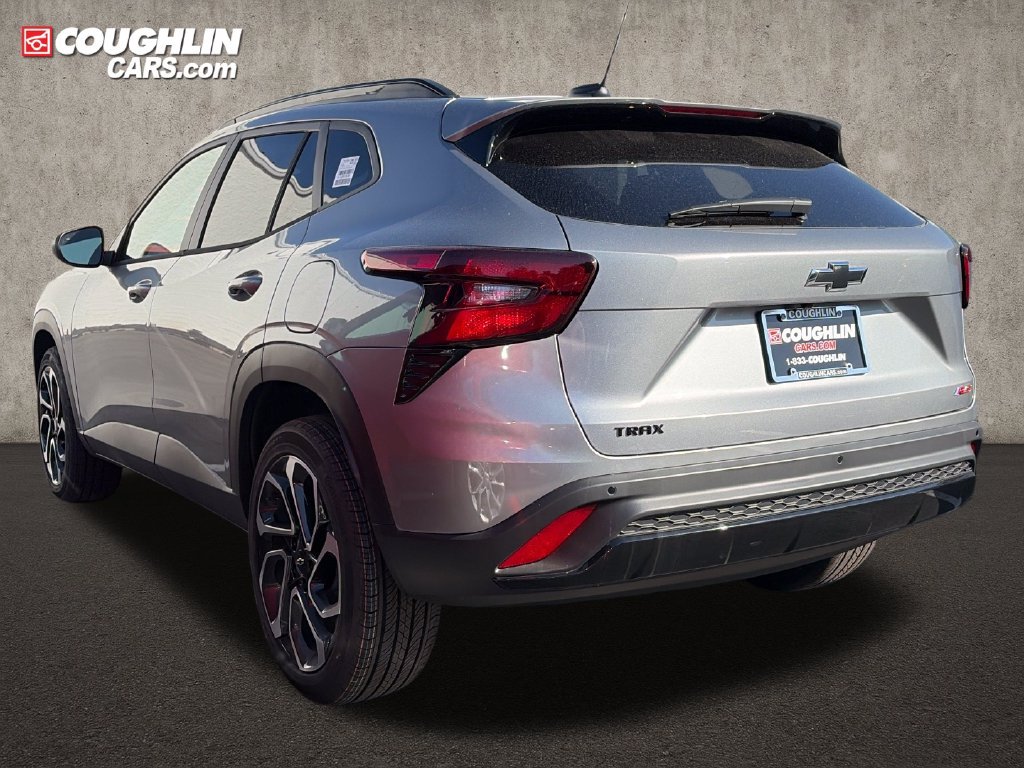 New 2026 Chevrolet Trax RS w/ Sunroof Package FWD image 4