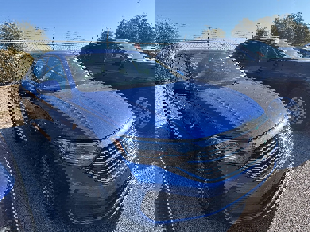 Used 2024 Volkswagen Jetta SE image 3