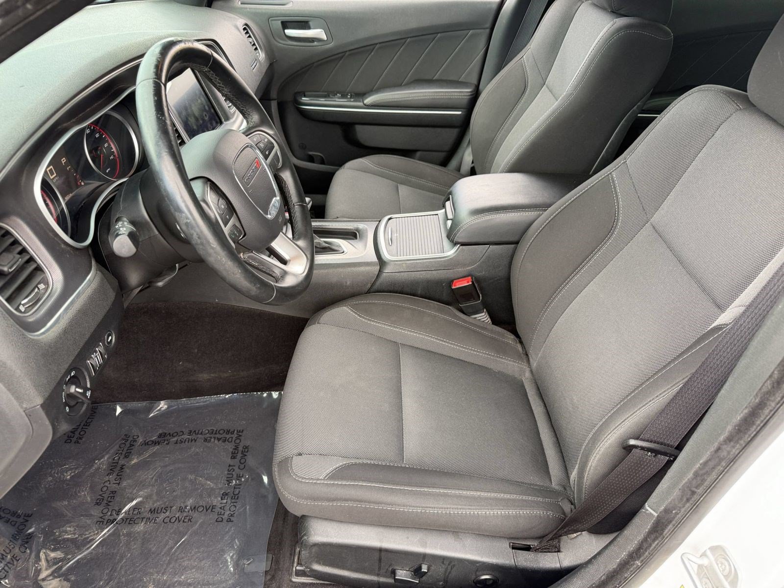 Used 2017 Dodge Charger SXT AWD/4WD image 5