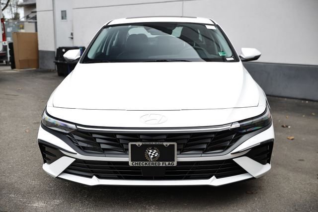 New 2026 Hyundai Elantra Limited FWD image 2