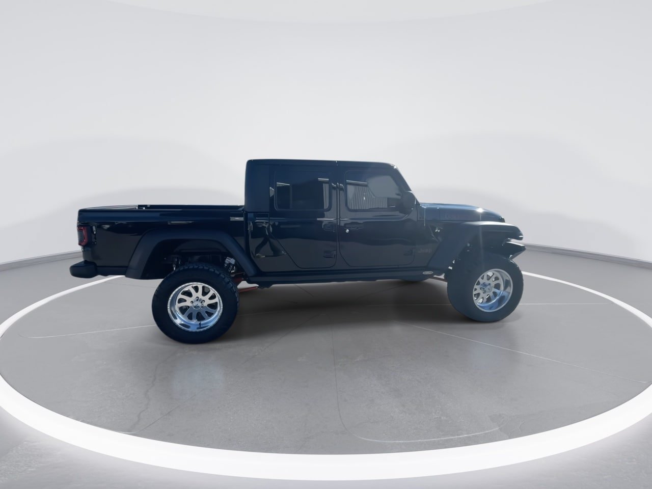 Used 2021 Jeep Gladiator Mojave AWD/4WD image 2