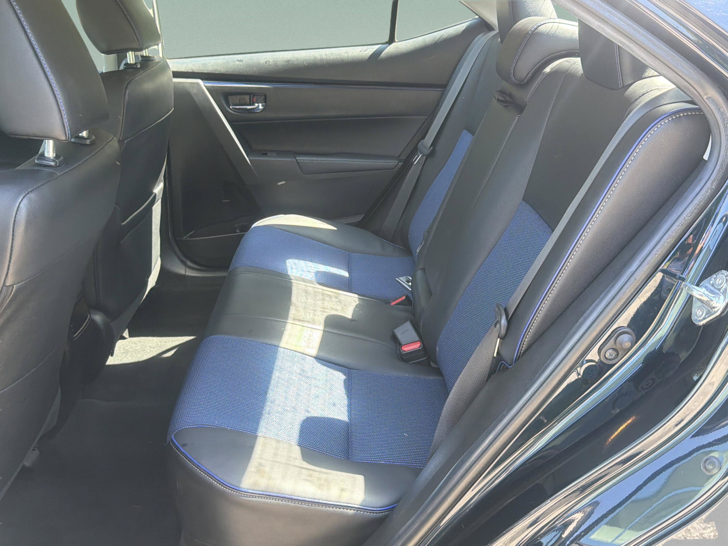 Used 2019 Toyota Corolla SE FWD image 18