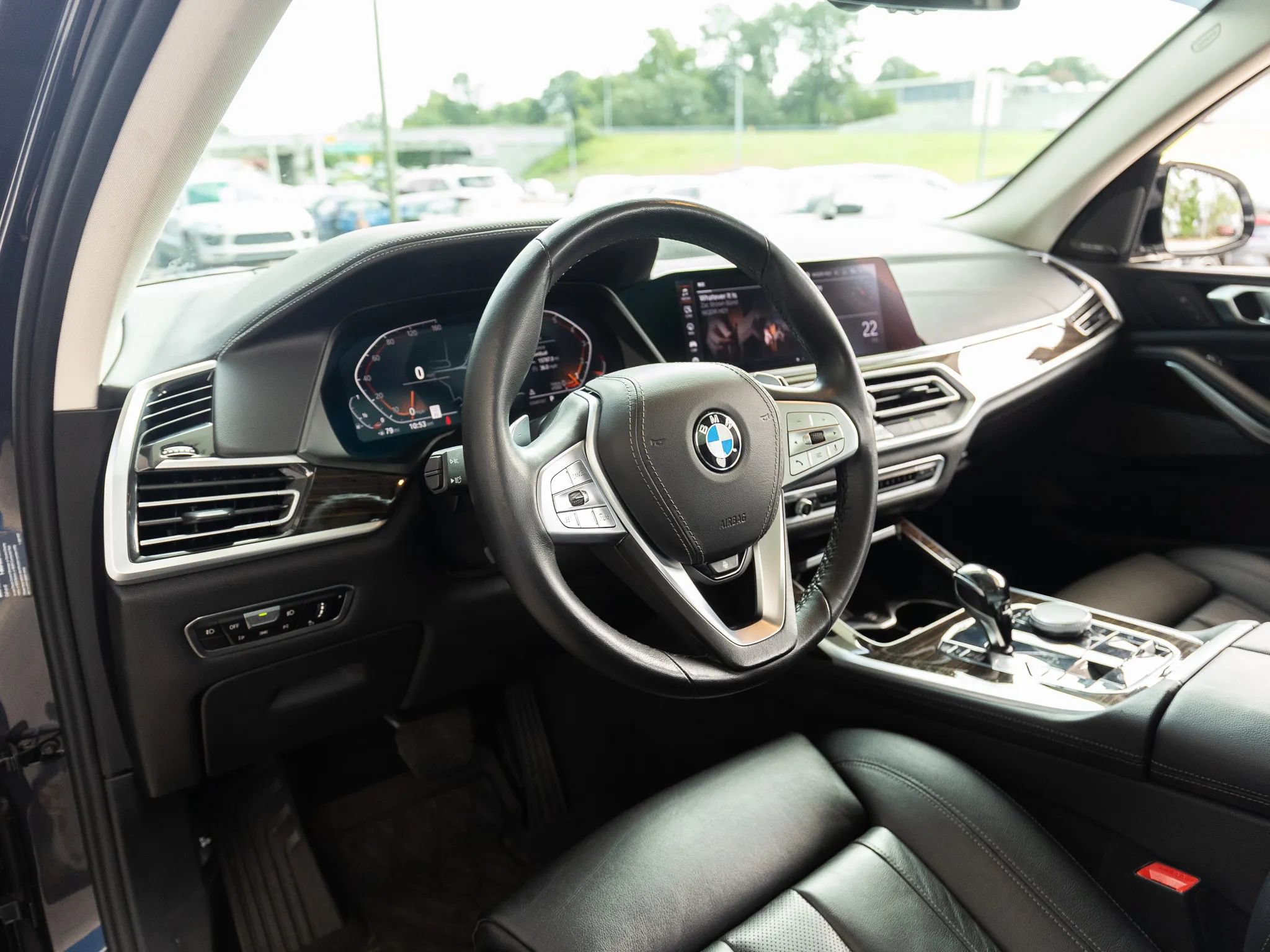 Used 2022 BMW X7 xDrive40i w/ Premium Package AWD/4WD image 19