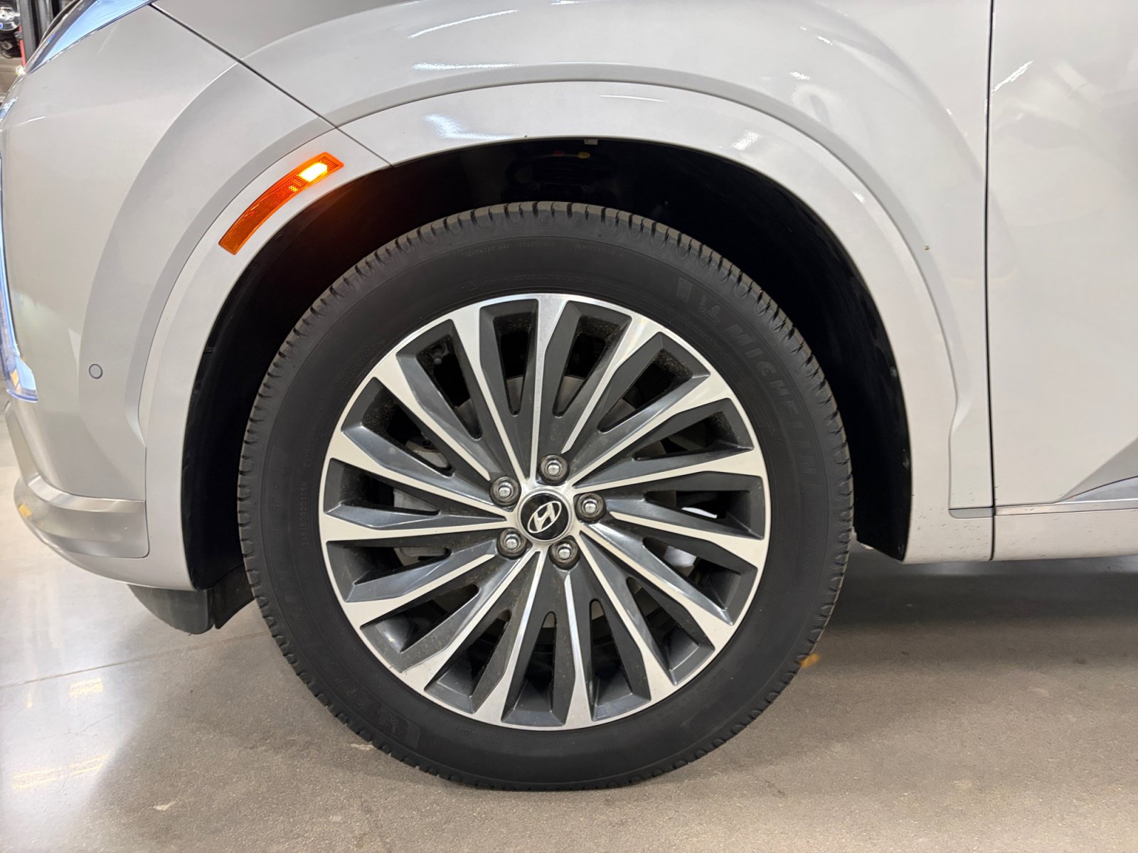Used 2023 Hyundai Palisade Calligraphy AWD/4WD image 11