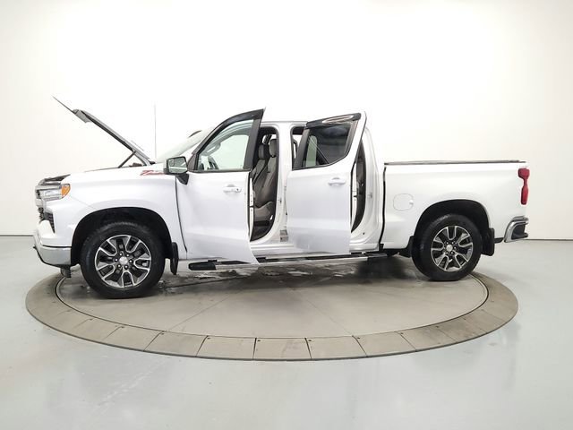 Used 2023 Chevrolet Silverado 1500 LT w/ Z71 Off-Road Package image 12