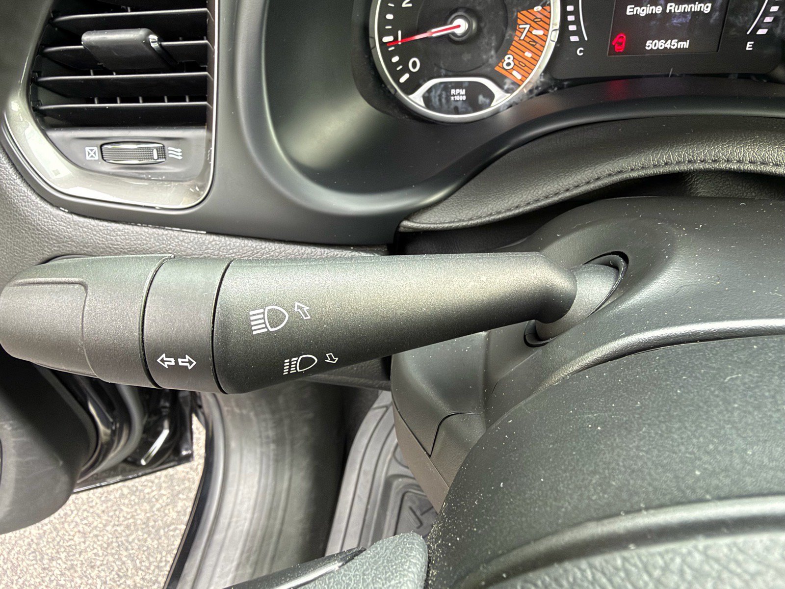 Used 2023 Jeep Renegade Latitude AWD/4WD image 32