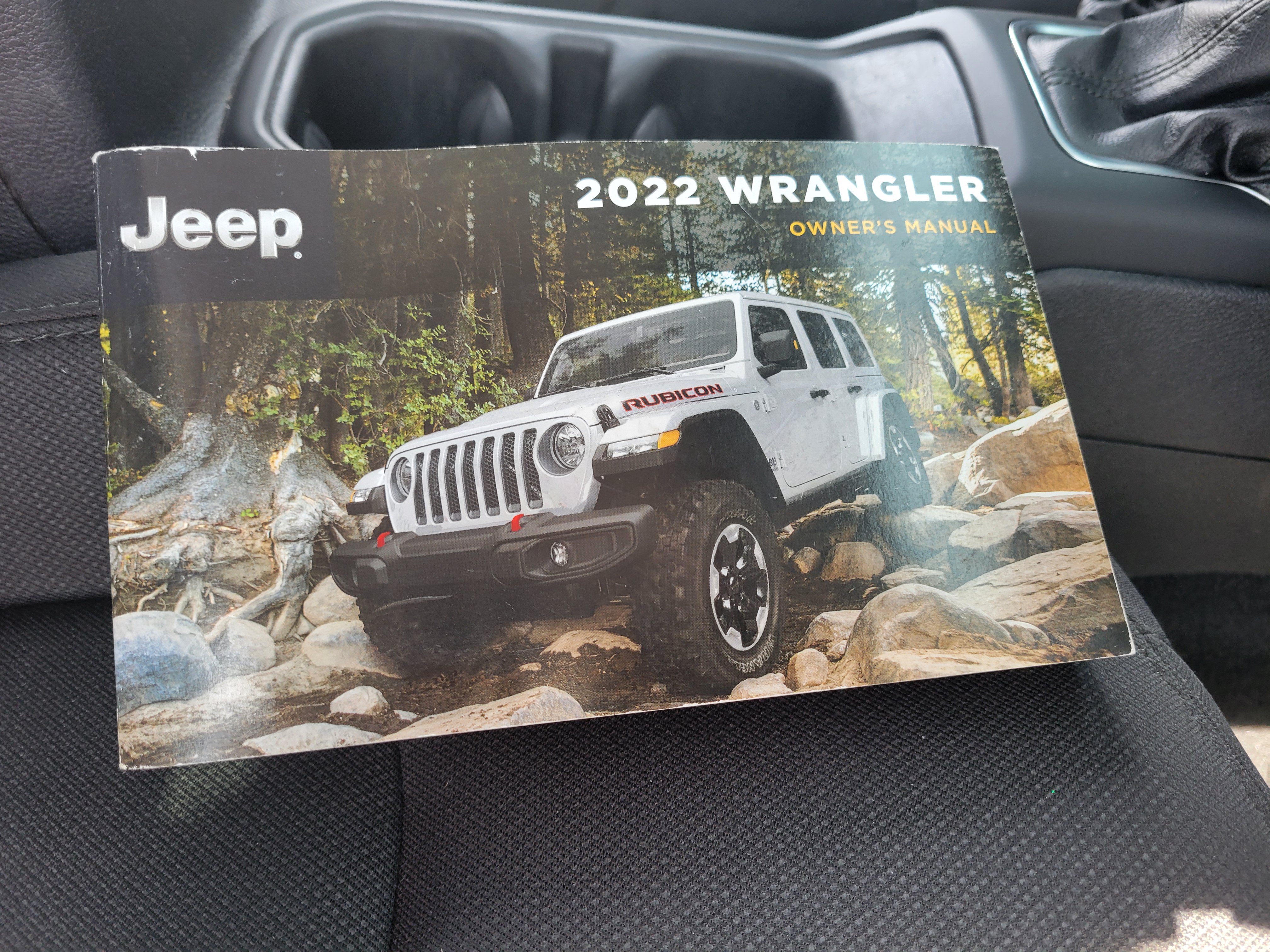Used 2022 Jeep Wrangler Sport AWD/4WD image 40