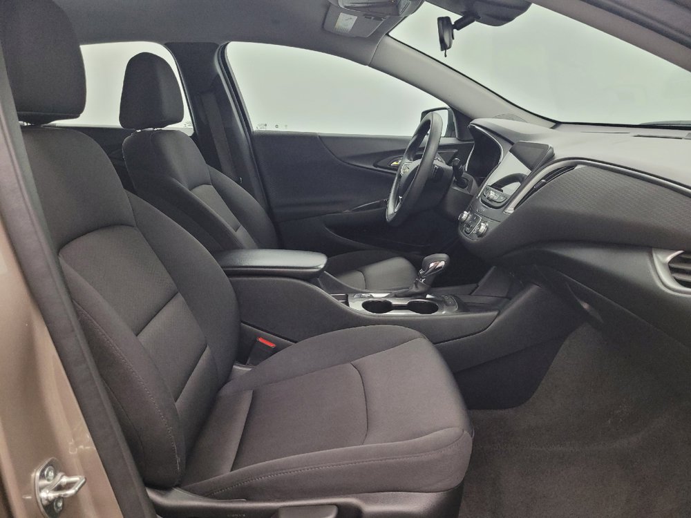 Used 2025 Chevrolet Malibu LS FWD image 21