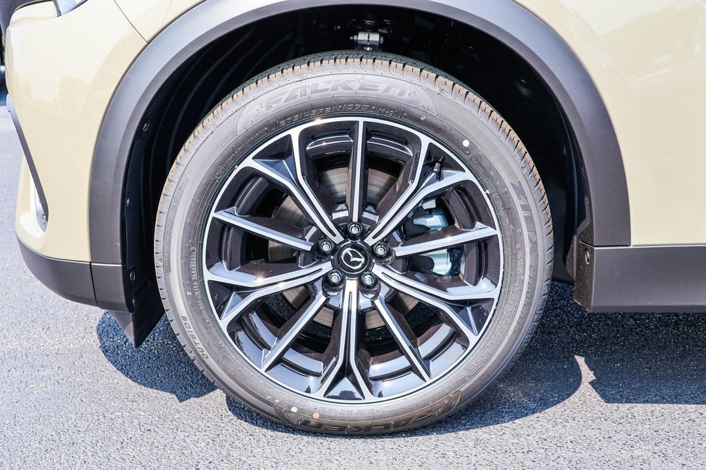 Used 2025 MAZDA CX-70 Plug-In Hybrid w/ Premium Plus image 15