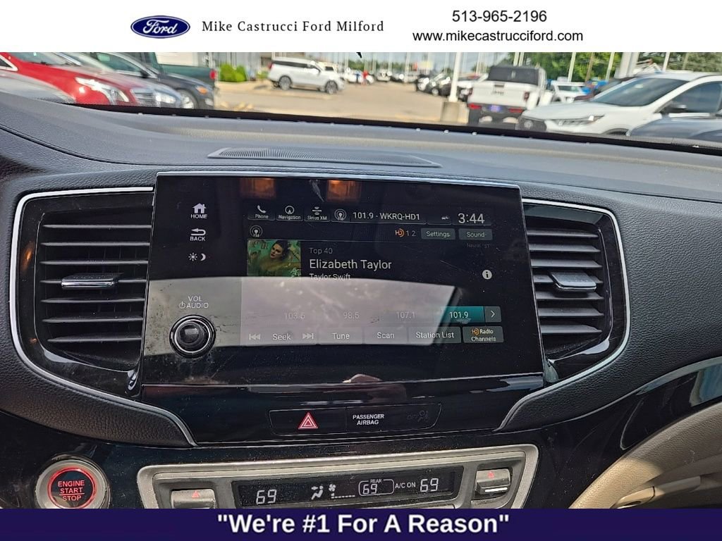 Used 2020 Honda Pilot Touring image 8