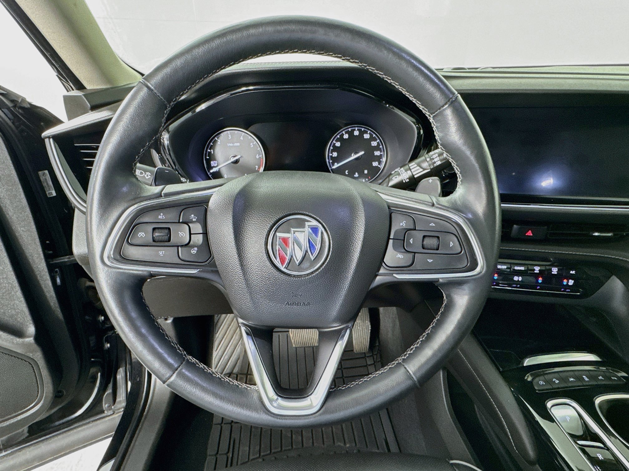 Used 2022 Buick Envision Avenir w/ Technology Package II AWD/4WD image 11