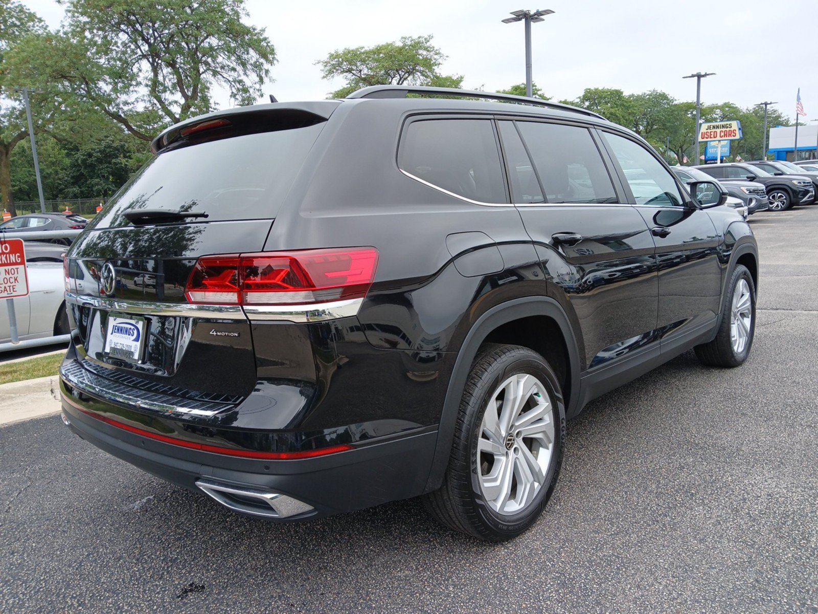 Certified 2023 Volkswagen Atlas SE AWD/4WD image 4