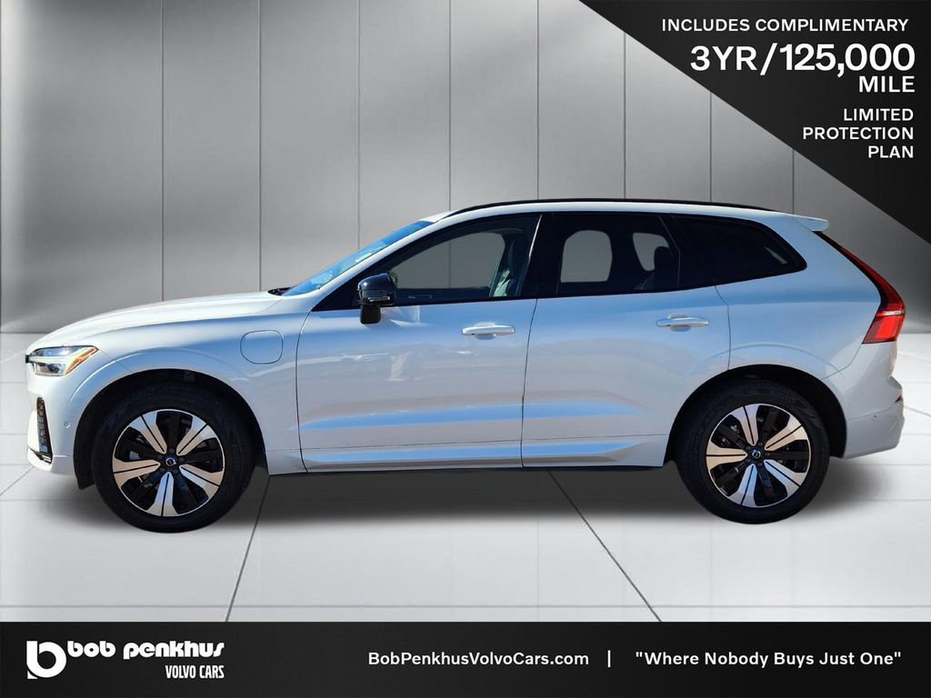 Used 2023 Volvo XC60 T8 Plus image 28