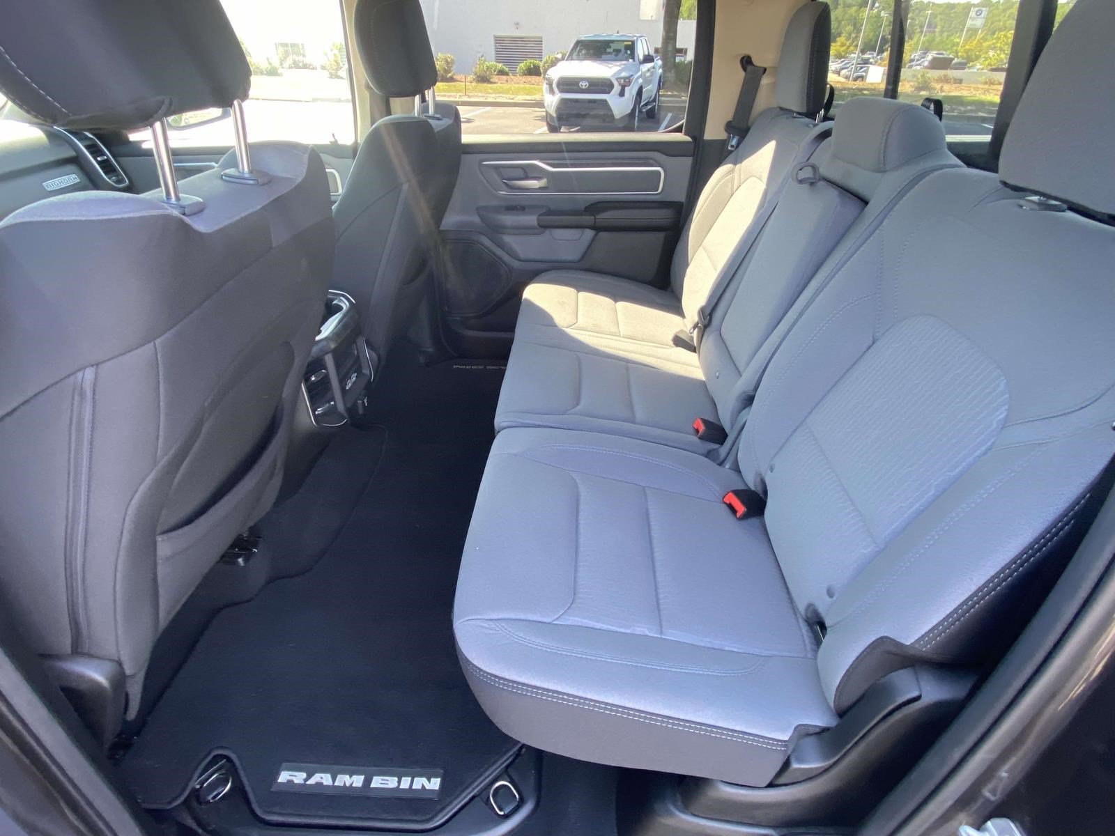 Used 2019 RAM 1500 Big Horn AWD/4WD image 9